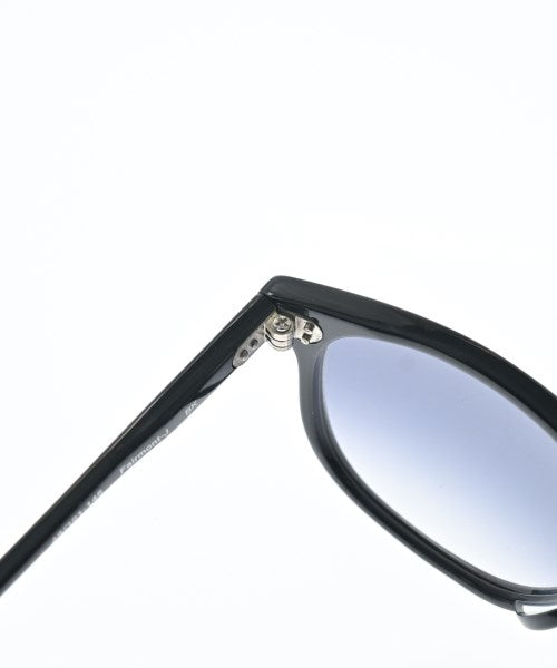 OLIVER PEOPLES แว่นกันแดด