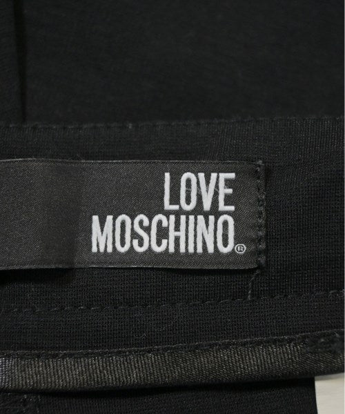 LOVE MOSCHINO กางเกงขาสั้น