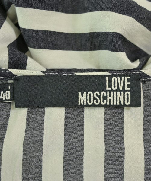 LOVE MOSCHINO เสื้อลำลอง