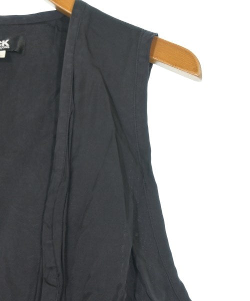 BLACK COMME des GARCONS เสื้อลำลอง