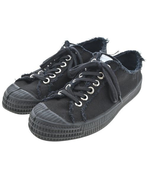 BLACK COMME des GARCONS รองเท้าผ้าใบ