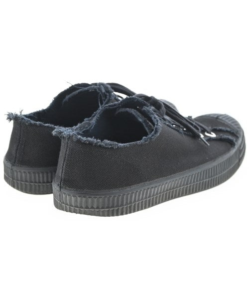 BLACK COMME des GARCONS รองเท้าผ้าใบ