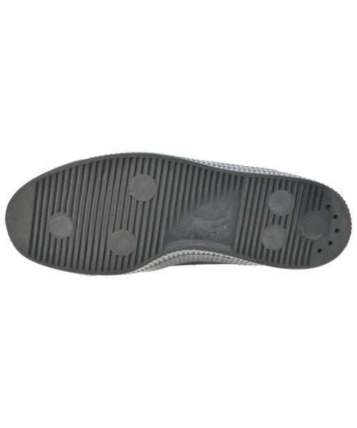 BLACK COMME des GARCONS รองเท้าผ้าใบ