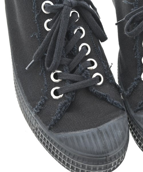 BLACK COMME des GARCONS รองเท้าผ้าใบ