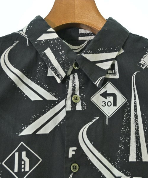 BLACK COMME des GARCONS เสื้อลำลอง
