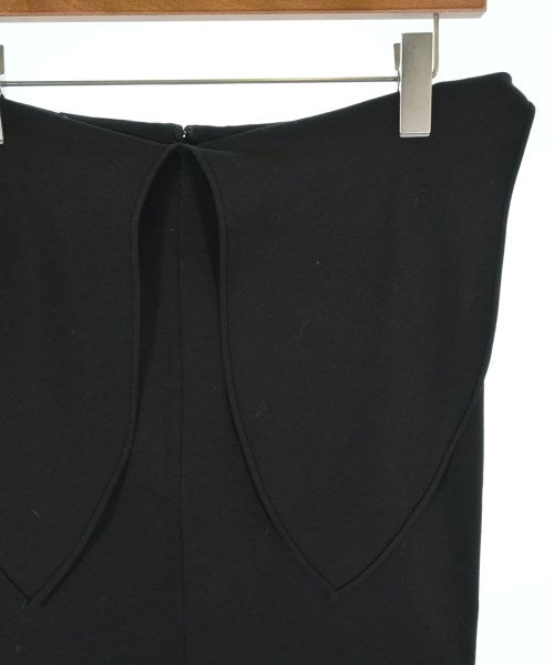 tibi กระโปรงยาวถึงเข่า