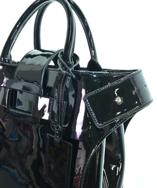 Roger Vivier กระเป๋าถือ