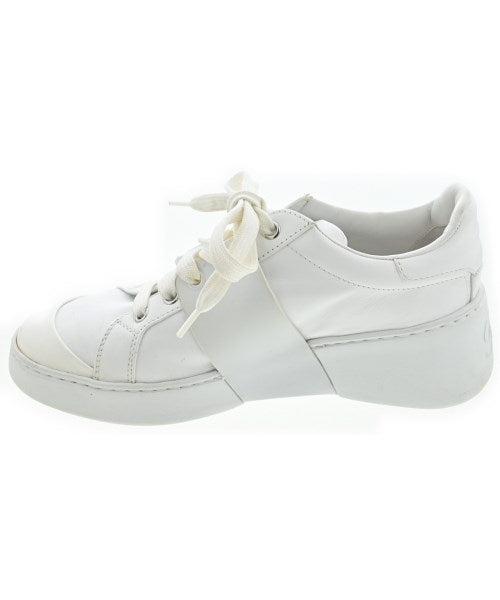Roger Vivier รองเท้าผ้าใบ