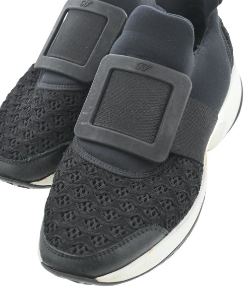 Roger Vivier รองเท้าผ้าใบ