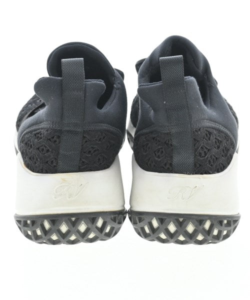 Roger Vivier รองเท้าผ้าใบ