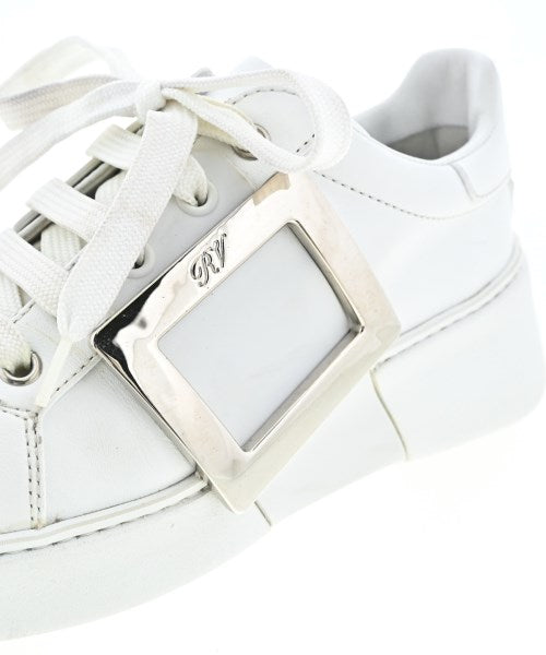 Roger Vivier รองเท้าผ้าใบ