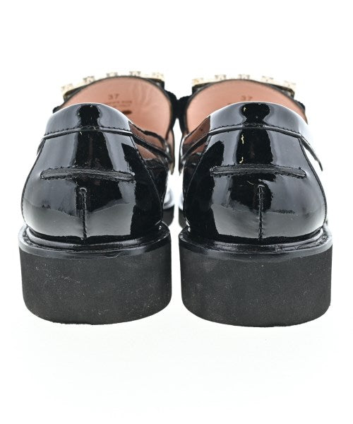 Roger Vivier รองเท้าสวมทางการ