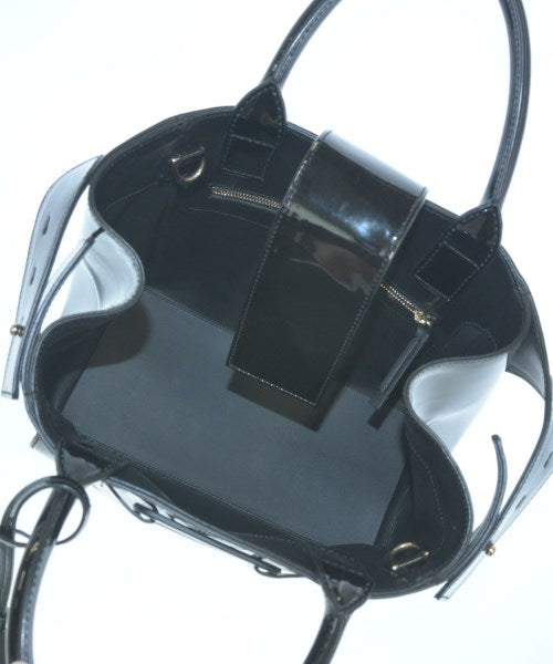 Roger Vivier กระเป๋าถือ