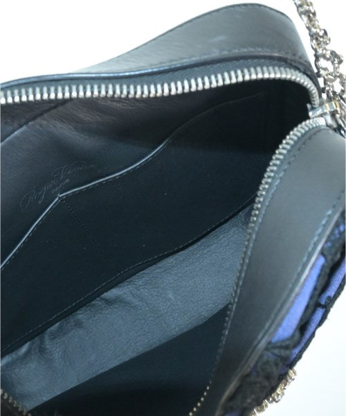 Roger Vivier กระเป๋าสะพาย