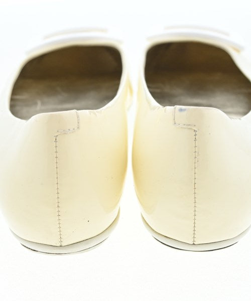 Roger Vivier รองเท้าส้นสูง