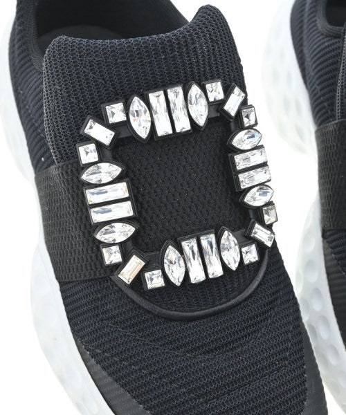 Roger Vivier รองเท้าผ้าใบ