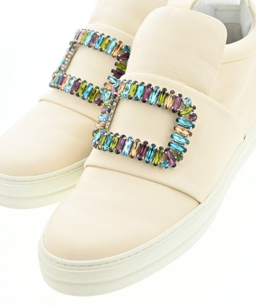 Roger Vivier รองเท้าผ้าใบ