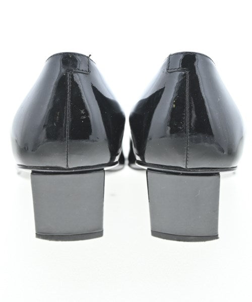 Roger Vivier รองเท้าส้นสูง