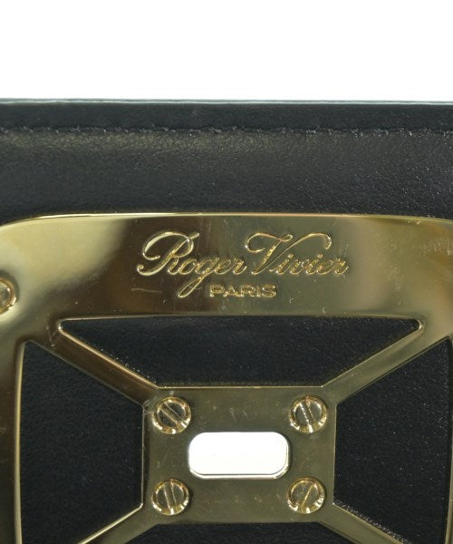 Roger Vivier กระเป๋าถือ