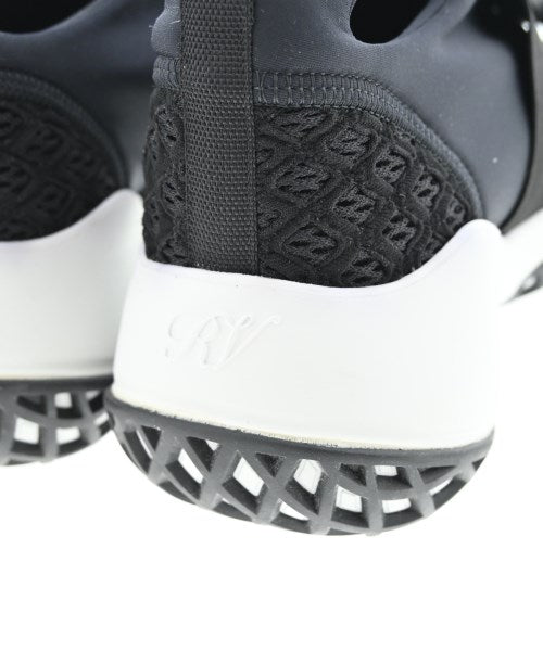 Roger Vivier รองเท้าผ้าใบ