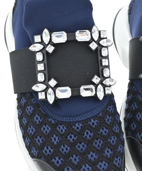 Roger Vivier รองเท้าผ้าใบ