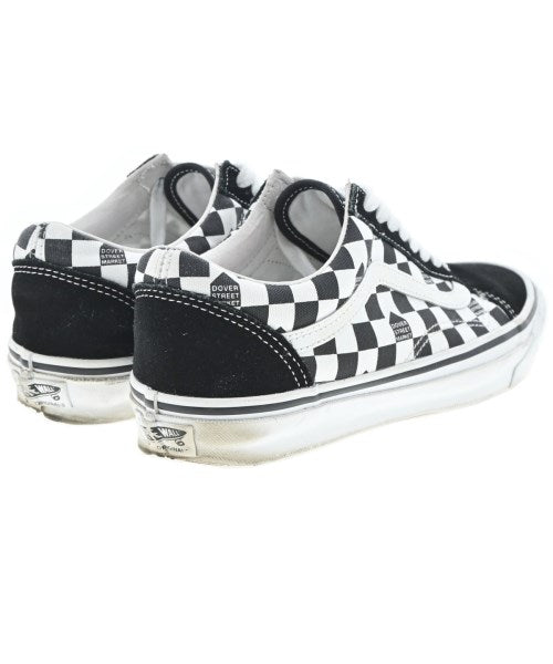DOVER STREET MARKET รองเท้าผ้าใบ