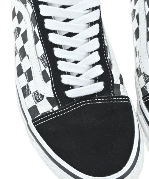 DOVER STREET MARKET รองเท้าผ้าใบ