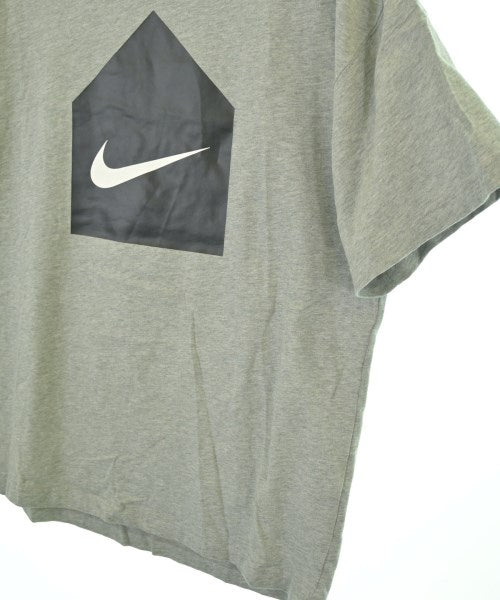 DOVER STREET MARKET เสื้อยืด/เสื้อท็อปส์