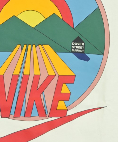 DOVER STREET MARKET เสื้อยืด/เสื้อท็อปส์