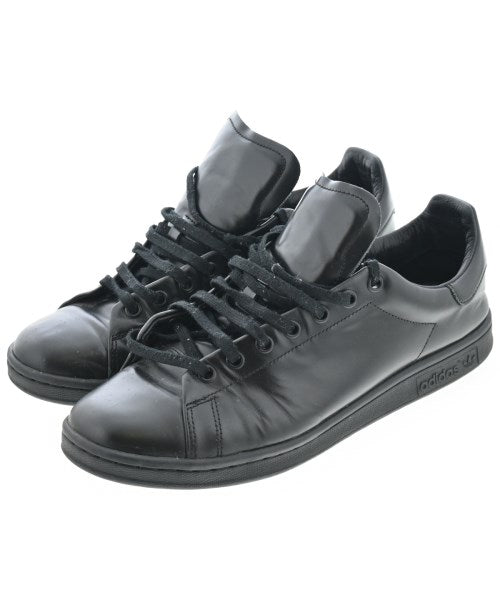 DOVER STREET MARKET รองเท้าผ้าใบ