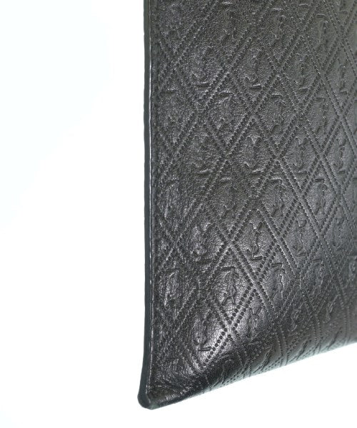 Saint Laurent Paris คลัตช์