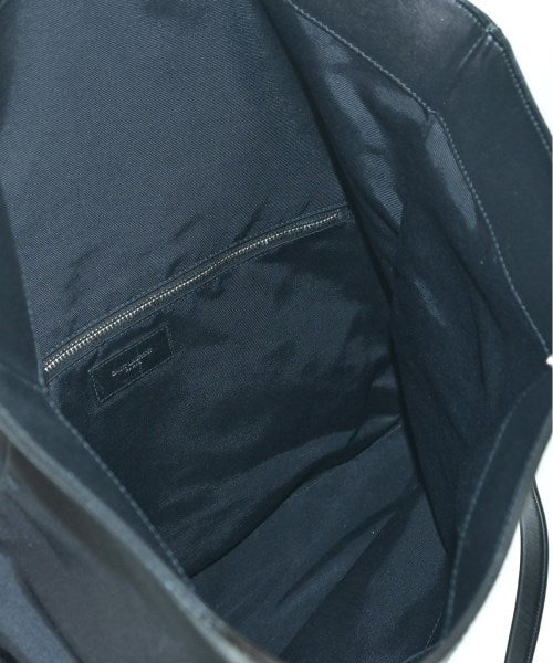 Saint Laurent Paris กระเป๋าถือขนาดใหญ่