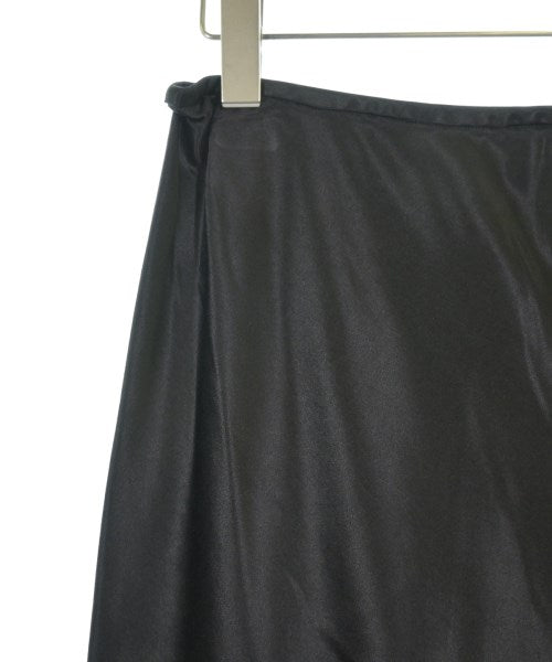 Saint Laurent Paris กระโปรงยาวถึงเข่า