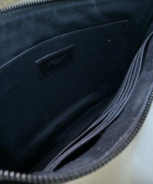 Saint Laurent Paris คลัตช์