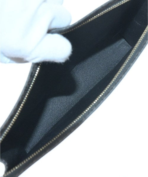 Saint Laurent Paris คลัตช์