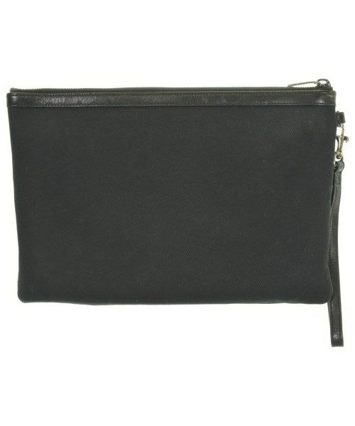 Saint Laurent Paris คลัตช์