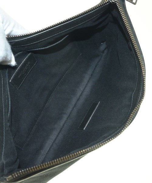 Saint Laurent Paris คลัตช์