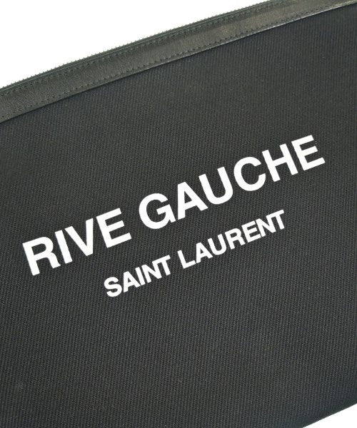 Saint Laurent Paris คลัตช์