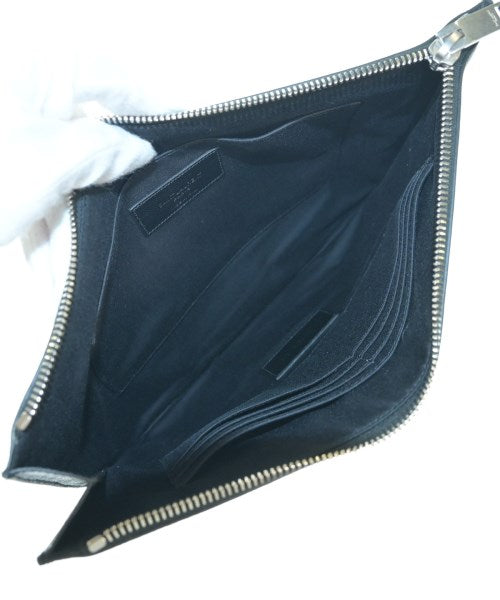 Saint Laurent Paris คลัตช์