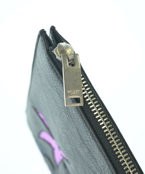 Saint Laurent Paris คลัตช์