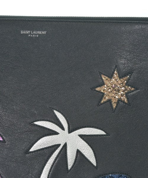 Saint Laurent Paris คลัตช์