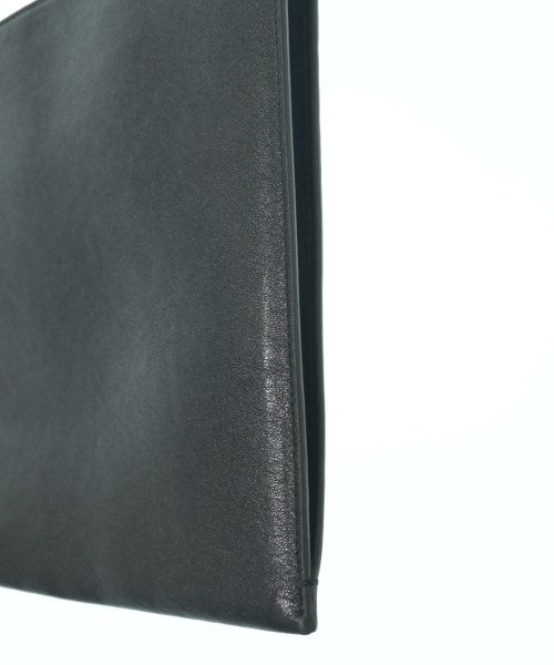 Saint Laurent Paris คลัตช์