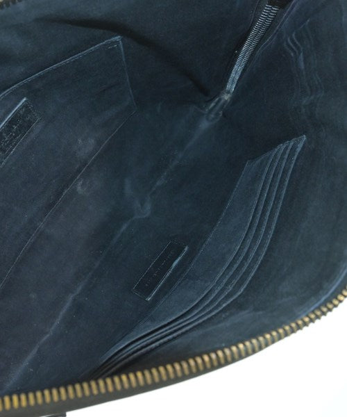 Saint Laurent Paris คลัตช์