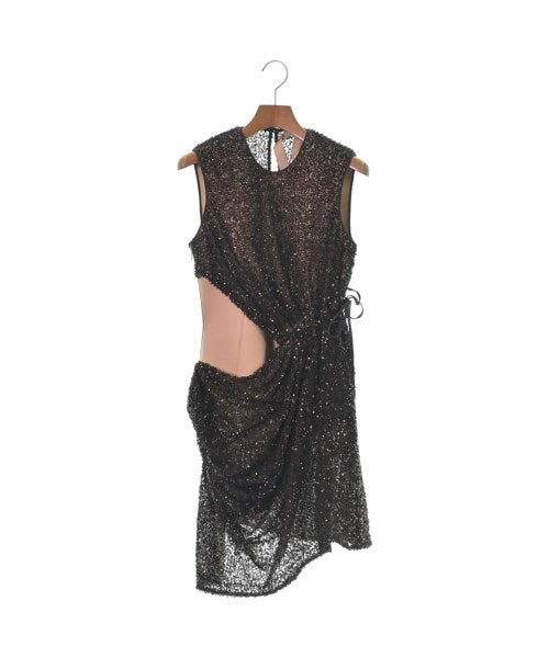 Nﾟ 21 ชุดเดรส