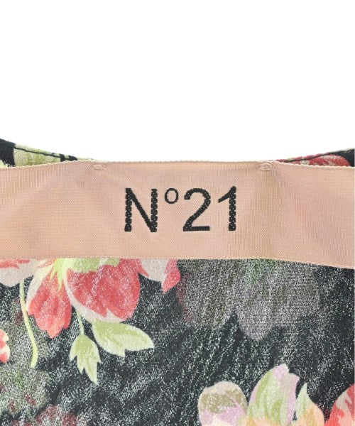 Nﾟ 21 ชุดเดรส