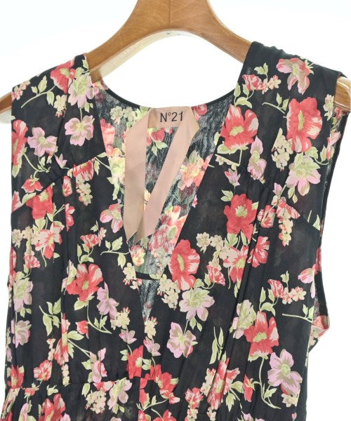 Nﾟ 21 ชุดเดรส