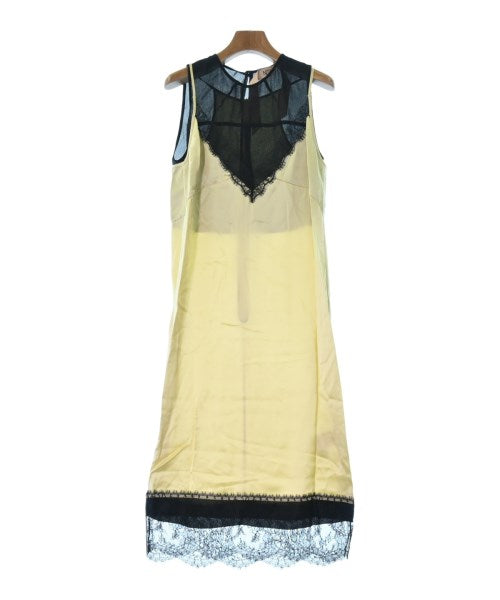 Nﾟ 21 ชุดเดรส