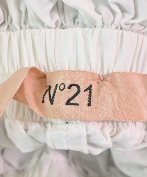 Nﾟ 21 กระโปรงยาวถึงเข่า