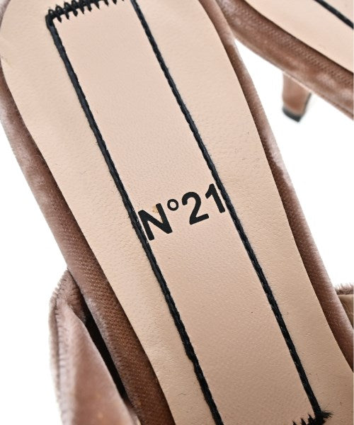 Nﾟ 21 รองเท้าแตะ