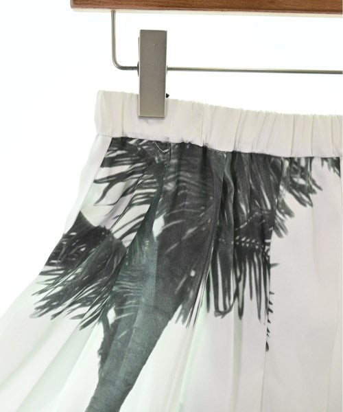 Nﾟ 21 กระโปรงยาวถึงเข่า